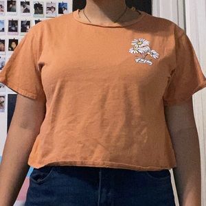 Orange daisy tee